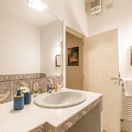 Porta Romana Charme Апартаменты