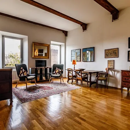 Guesthost - Porta Romana Charme Appartement