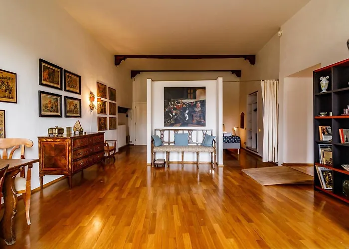 Guesthost - Porta Romana Charme Siena