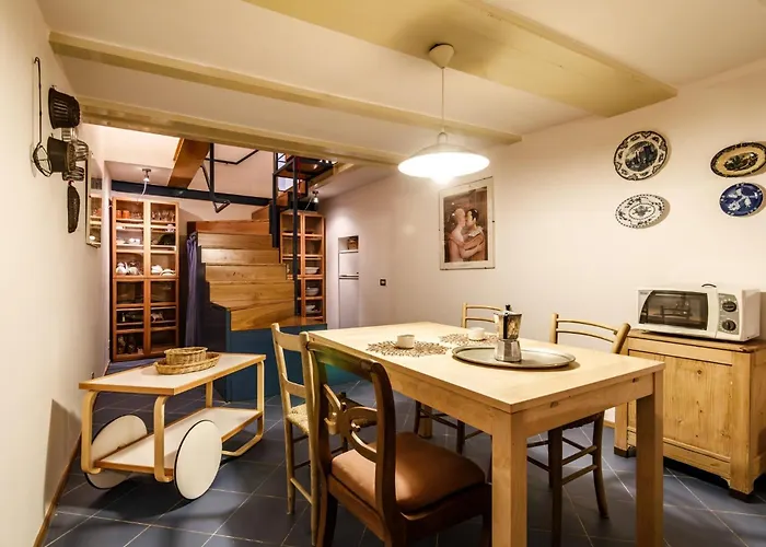 Guesthost - Porta Romana Charme Appartement