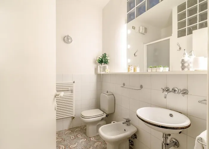 Guesthost - Porta Romana Charme *